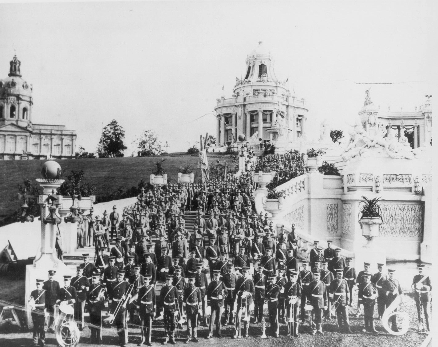 USMA Band at the 1904 St. Louis Exposition under the direction of TM Essigke.